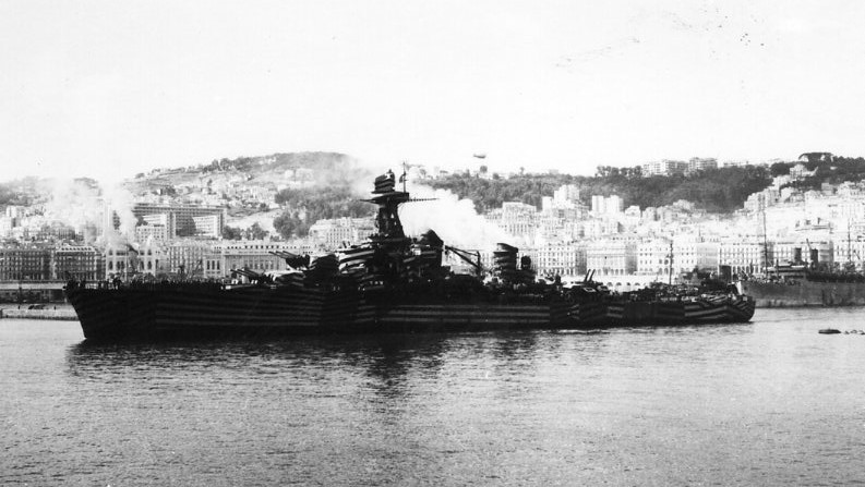 Le camouflage dans la Marine Gloire11