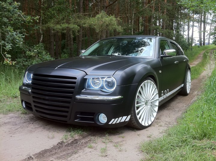 solo chrysler 300c...immagini.. - Pagina 9 Bruttt10