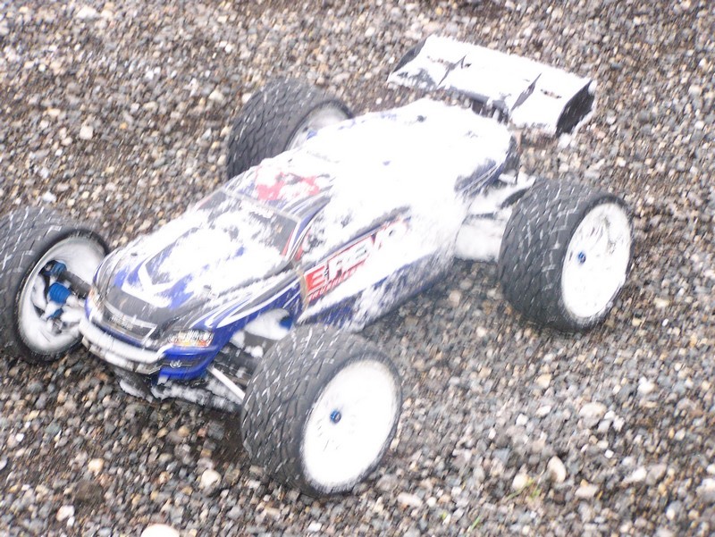 Mon e revo brushless mmm - Page 2 E-revo11