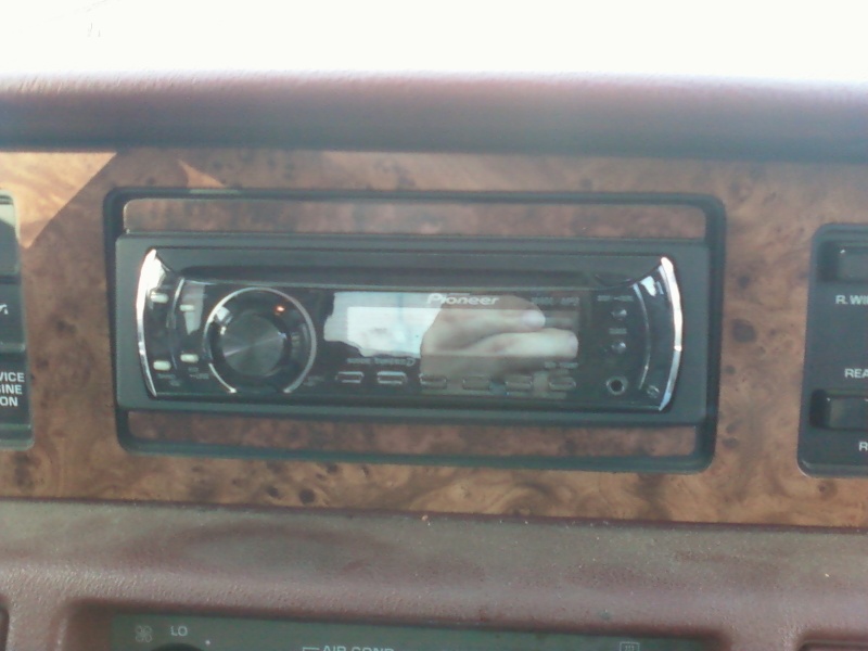 I wonder why I bother, but want new Front Door Speakers in the '95 RMW 01141211