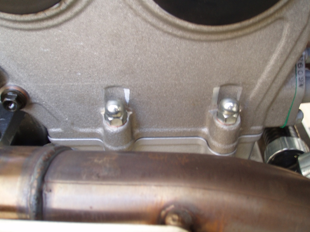 fuite cylindre - fuite d'huile moteur P1010411