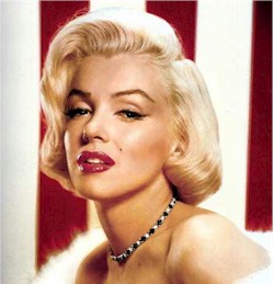 MARILYN MONROE 12072417