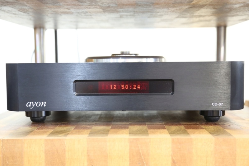 Ayon CD-07 tube CD player Front12