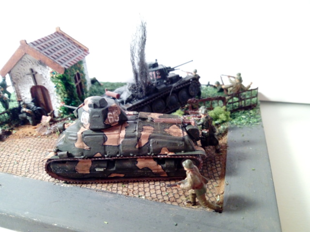 Amère victoire juin 40 -- Somua S35 (HELLER) -- Pz.Kpfw. 38(t)  (ARMOURFAST)  -- 1/72 .  Dio_te11