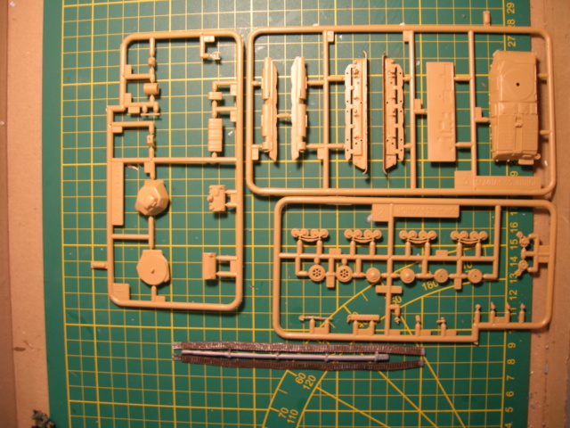 SOMUA S - 35 -- HELLER 1/72  ------ >> FINI Dscn3611