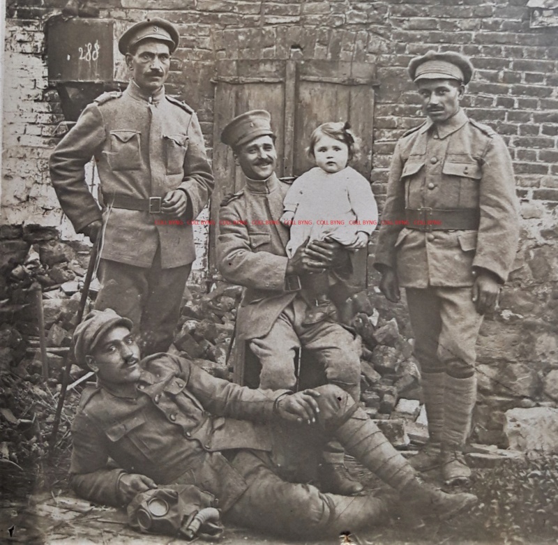 Le corps expéditionnaire portugais 1917-1918 : photos, documents et souvenirs  - Page 2 20210557