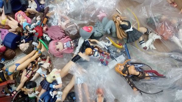 [VDS] (FRAIS DE PORT OFFERTS!) Figurines, Cartes/POGS DBZ SNK CLAMP, Coffrets, CD OST, Divers 44129310