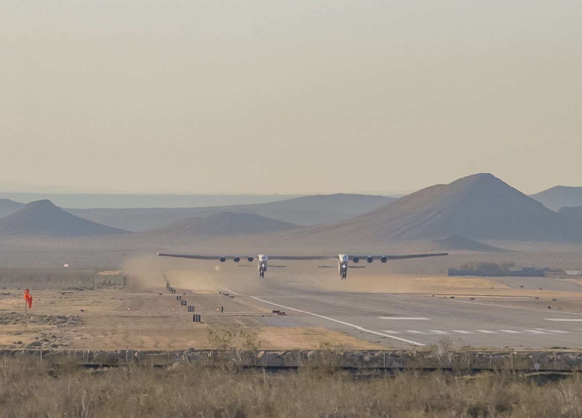 Stratolaunch System - Page 11 1572