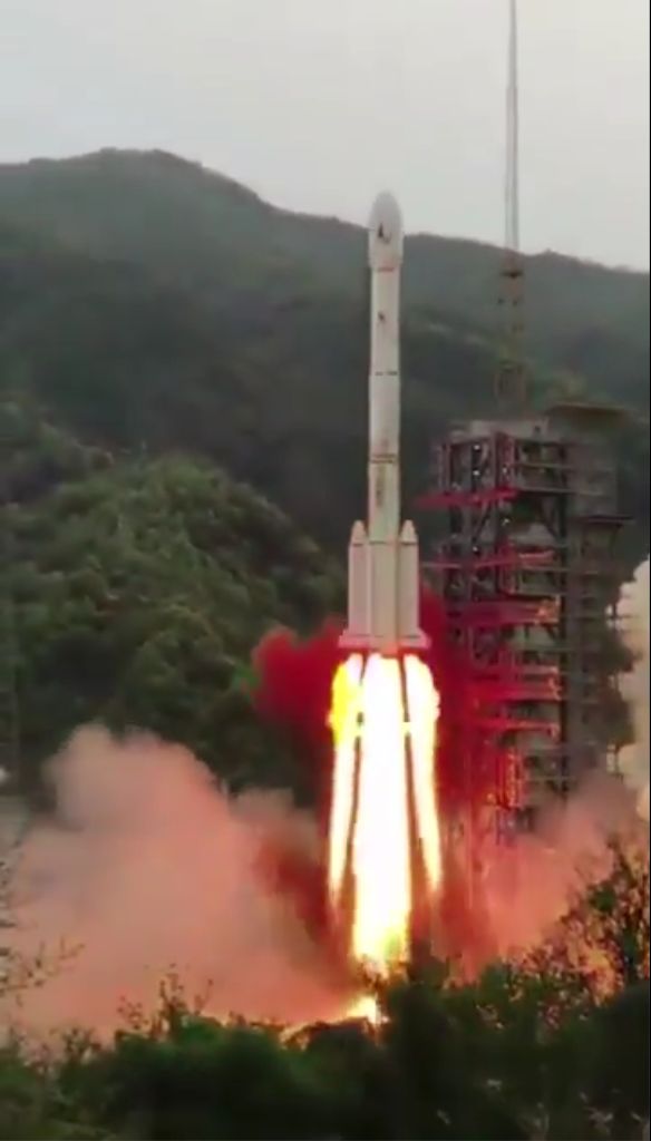 CZ-3B (Chinasat-18) - XSLC - 19.8.2019 Zx18-011