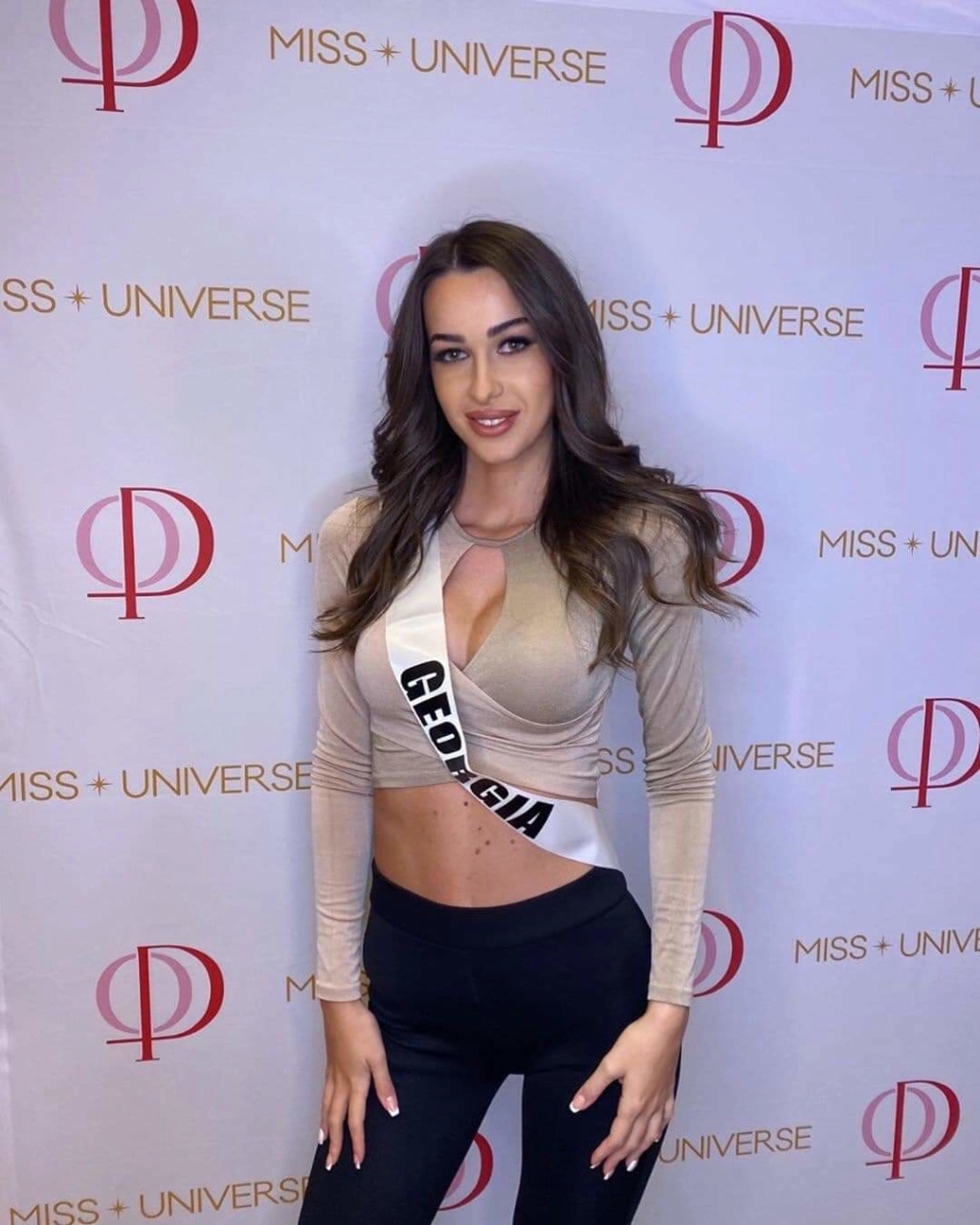 MISS UNIVERSE 2019 - OFFICIAL COVERAGE  - Page 7 Fb_13675