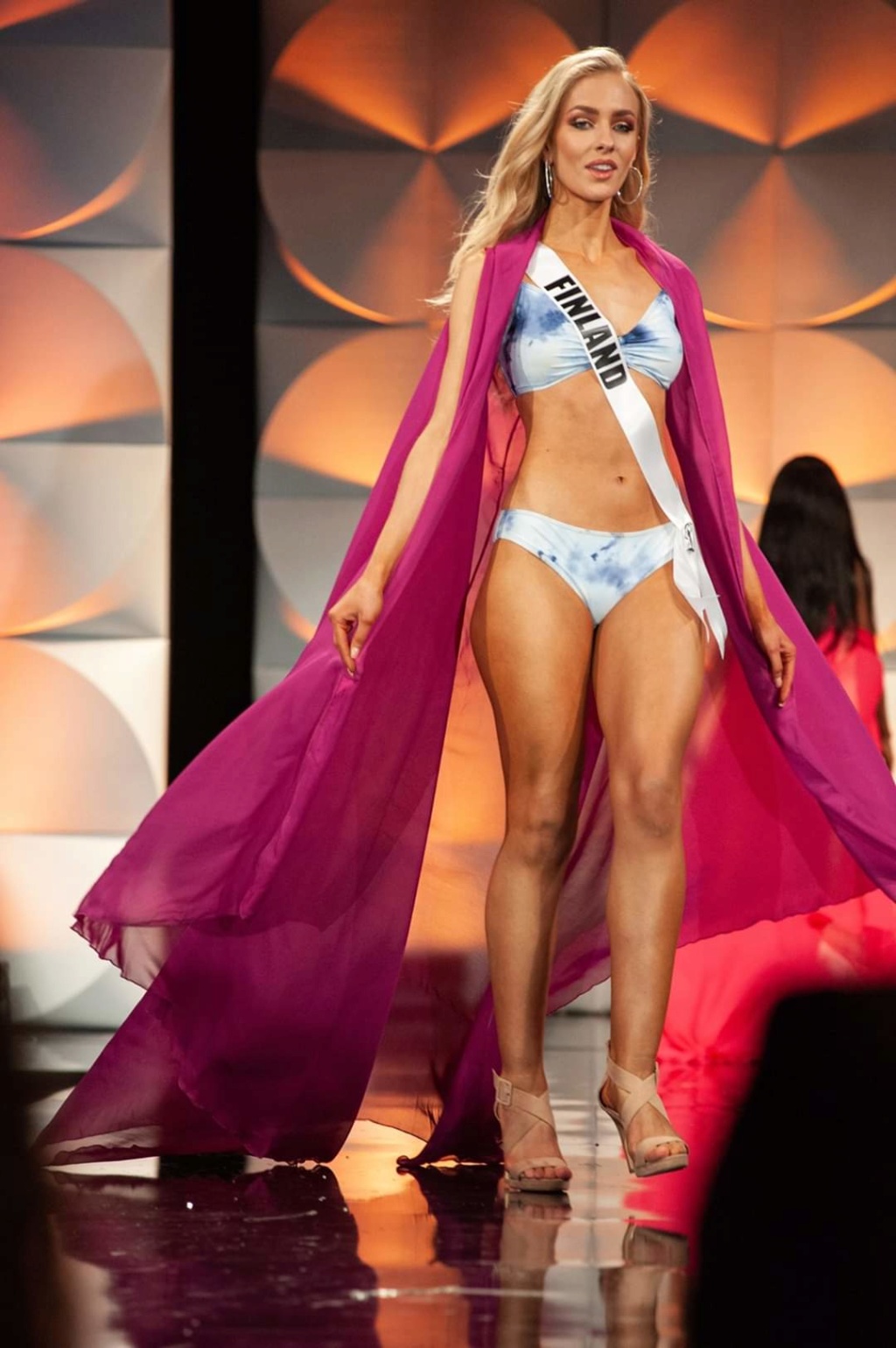 MISS UNIVERSE 2019 * PRELIMINARY COMPETITION  - Page 2 Fb_14198