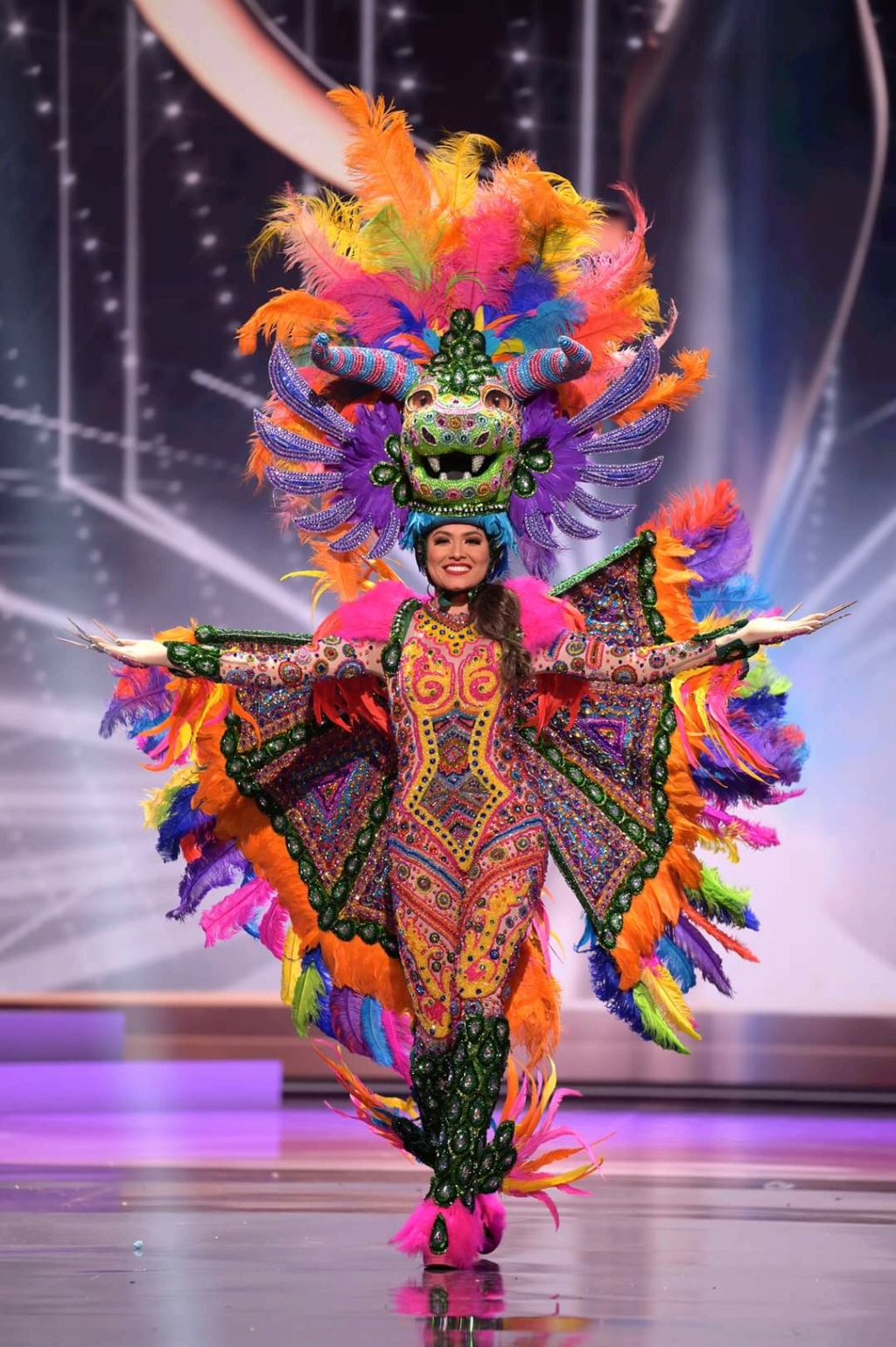 MISS UNIVERSE 2020 - NATIONAL COSTUME - Page 2 Fb_17529