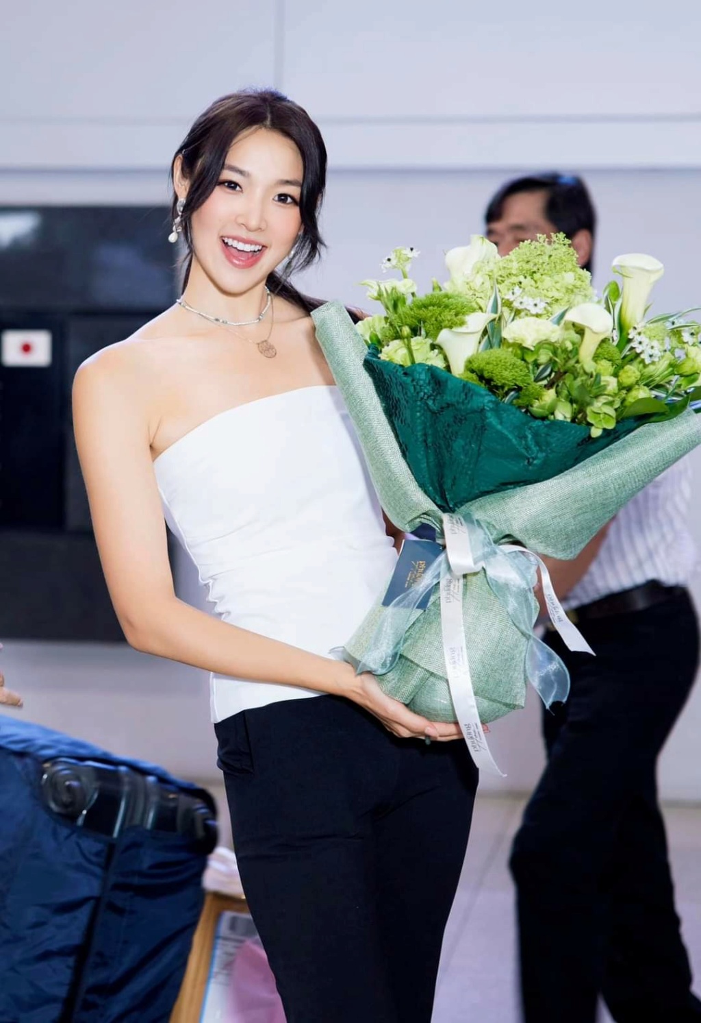 Official Thread of MISS EARTH 2022: Mina Sui Choi of KOREA - Page 2 Fb_26090