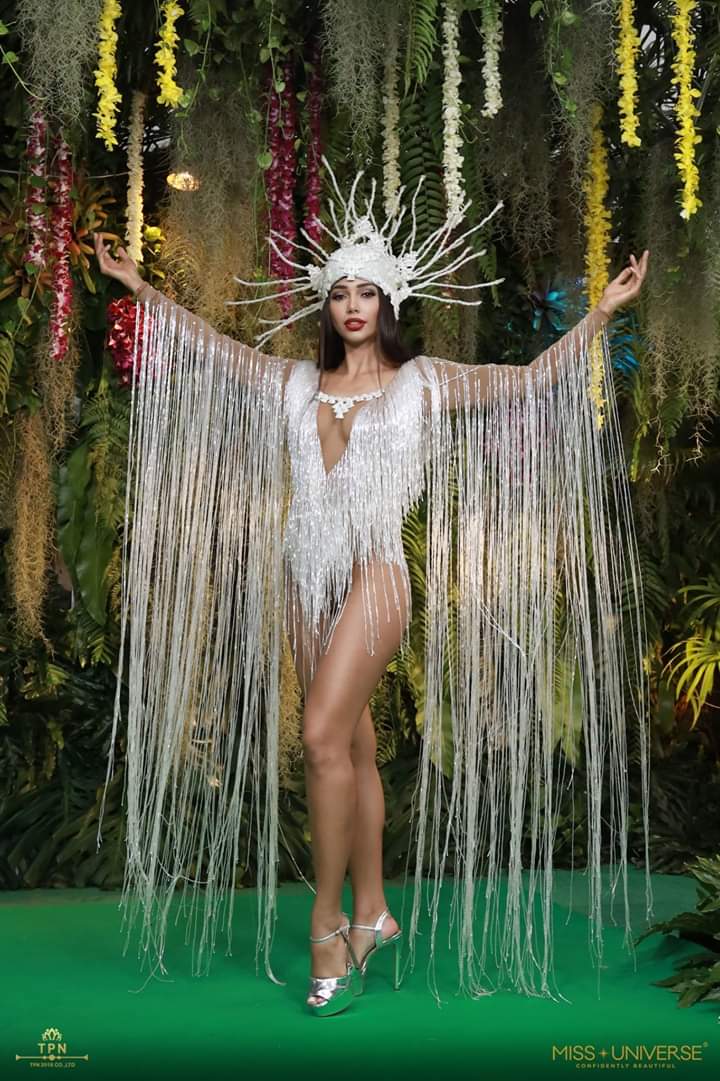 Miss Universe 2018 @ NATIONAL COSTUMES - Photos and video added - Page 4 Fb_i5735