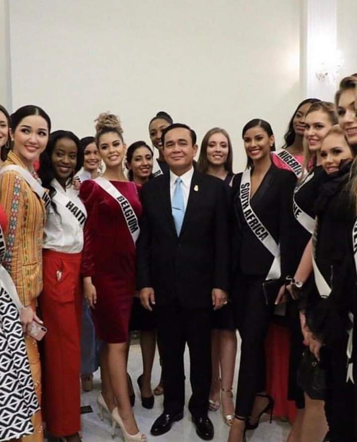 © PAGEANT MANIA © MISS UNIVERSE 2018 - OFFICIAL COVERAGE Finals - Page 40 Fb_i5773