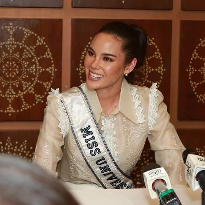 ♔ The Official Thread of MISS UNIVERSE® 2018 Catriona Gray of Philippines ♔ - Page 7 Fb_i6860