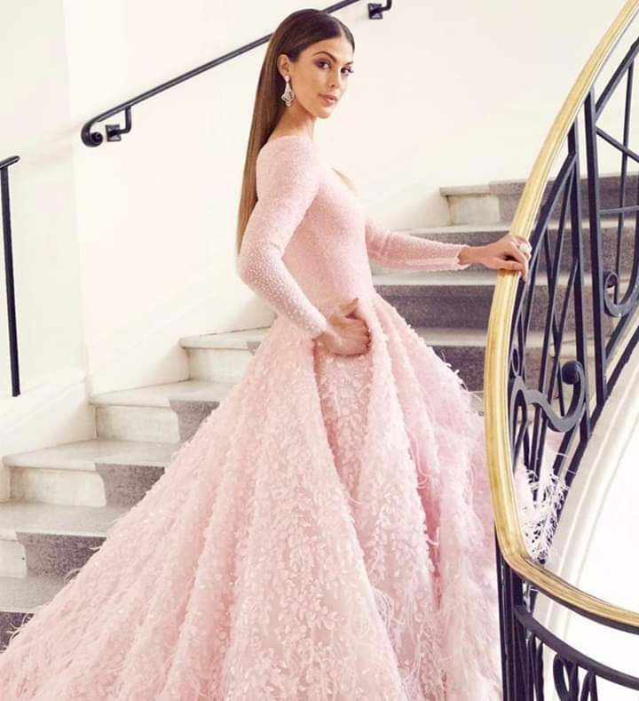 iris - ♔ The Official Thread of MISS UNIVERSE® 2016 Iris Mittenaere of France ♔ - Page 14 Fb_i8572
