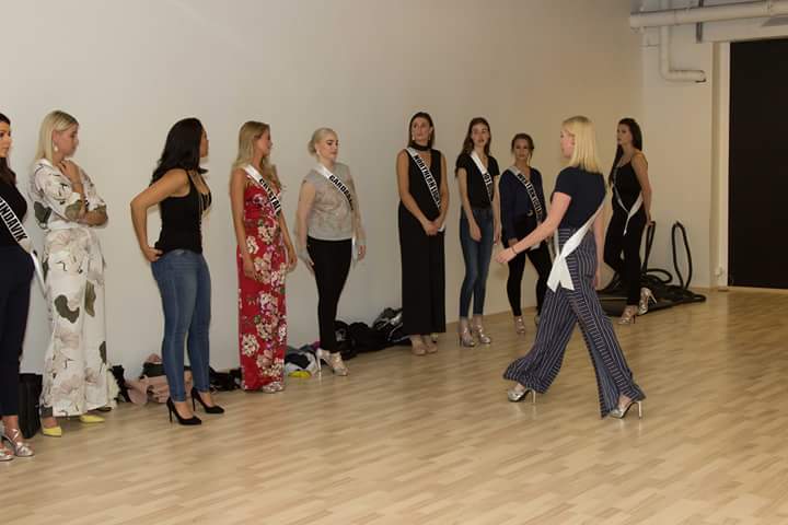 ROAD TO MISS UNIVERSE ICELAND 2018 - Results on page 3! - Page 2 Fb_im103