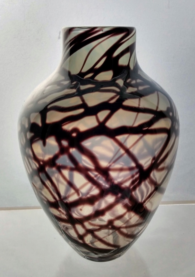 Swirly vaseline vase Img_2218
