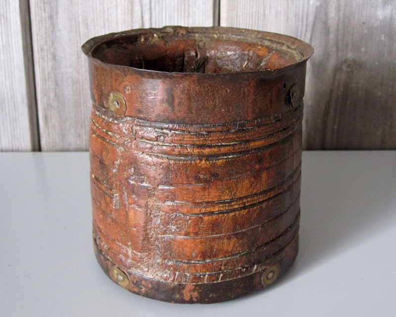 Leather and metal pot Leathe10