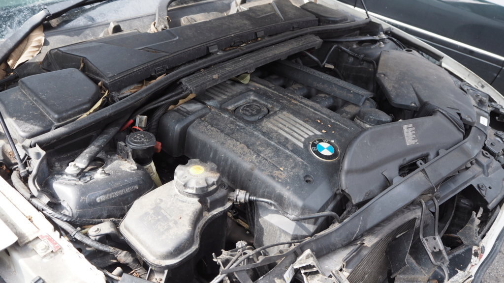 BMW E93 LCI bagian untuk dijual ( 07188) P7050012