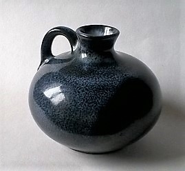 Well made ovoid vase with handle ... MONIKA MAETZEL Ovid_a10