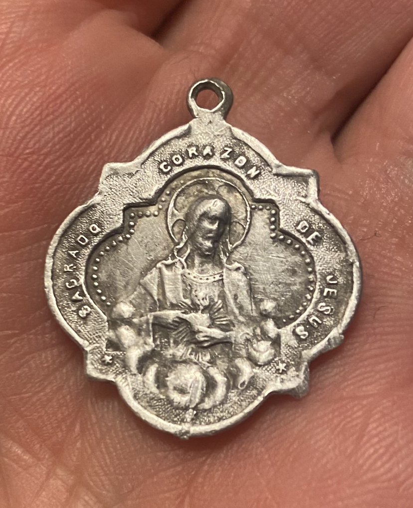 Medalla Sagrado Corazón de Jesús & Nuestra señora del Carmen  6041fd10