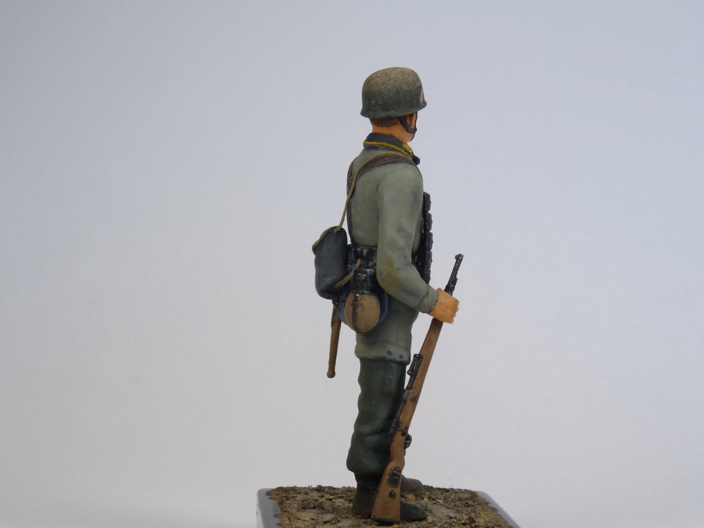 deutsche Fallschirmjäger WW2 1:35 Dsc04017