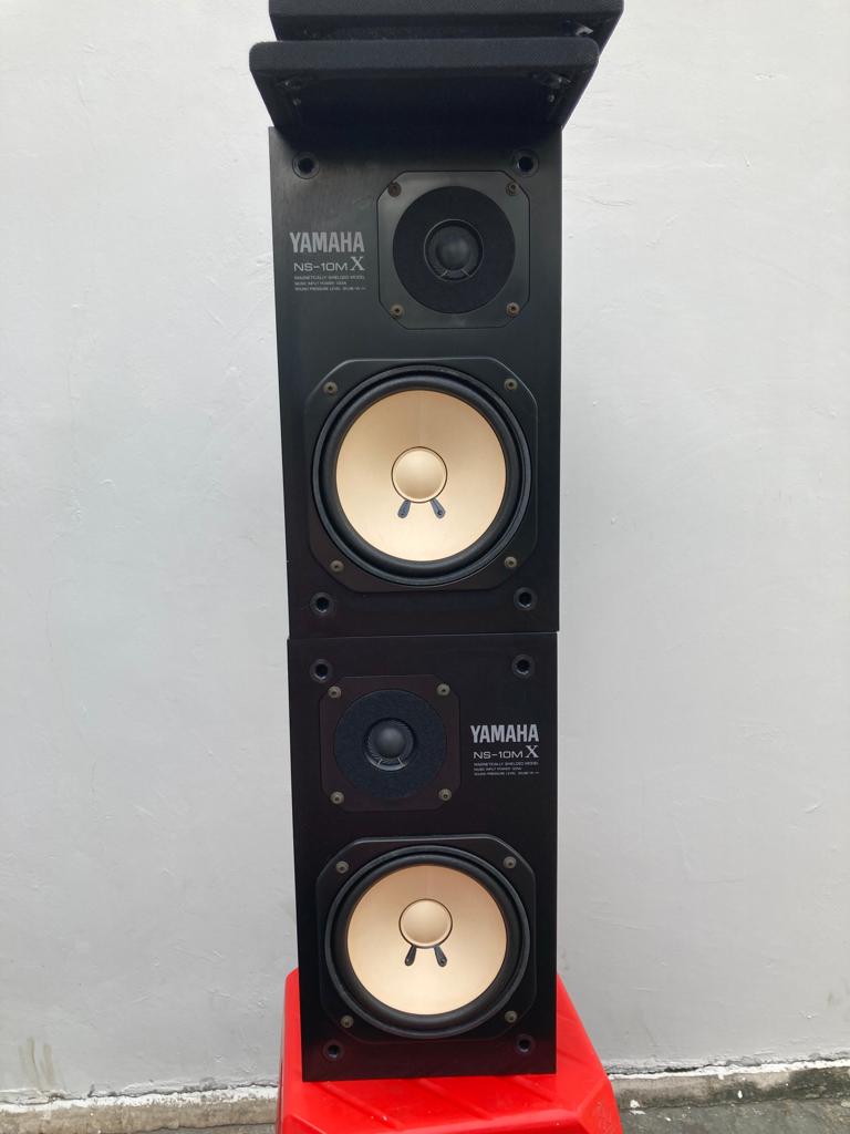 Yamaha NS10MX Bookshelf Speaker  211