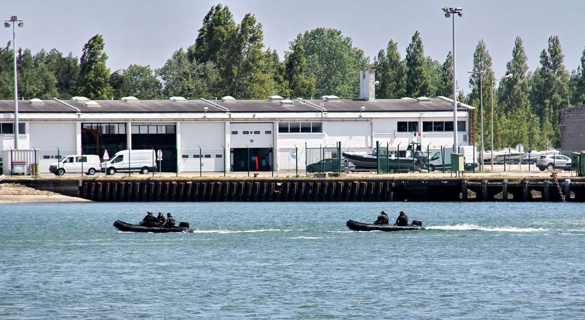 [Les ports militaires de métropole] Port de LORIENT - TOME 2 - Page 2 _co20515