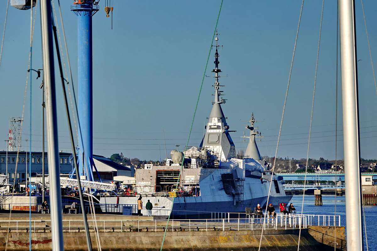 [Les ports militaires de métropole] Port de LORIENT - TOME 2 - Page 8 _co34583