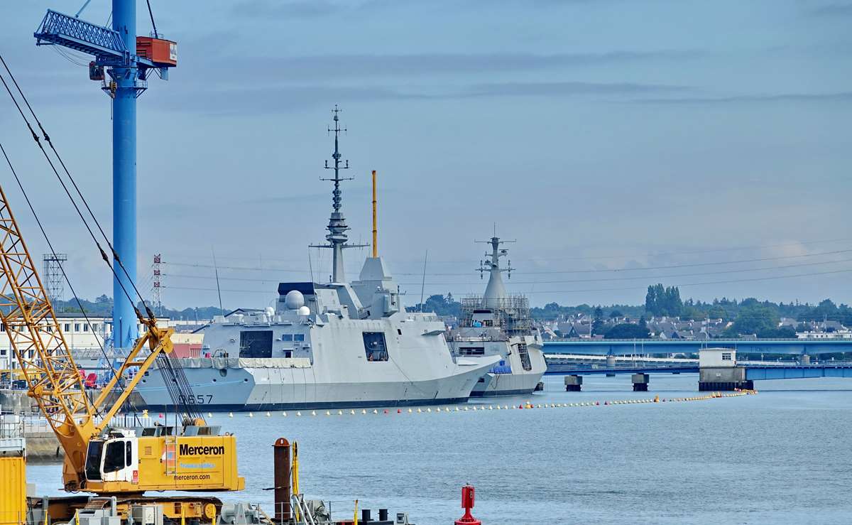 [Les ports militaires de métropole] Port de LORIENT - TOME 1 - Page 31 _cop4418