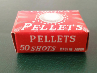 50 pallini per pistola giocattolo Made in Japan Corona Pellets Box 50 pieces vintage 711