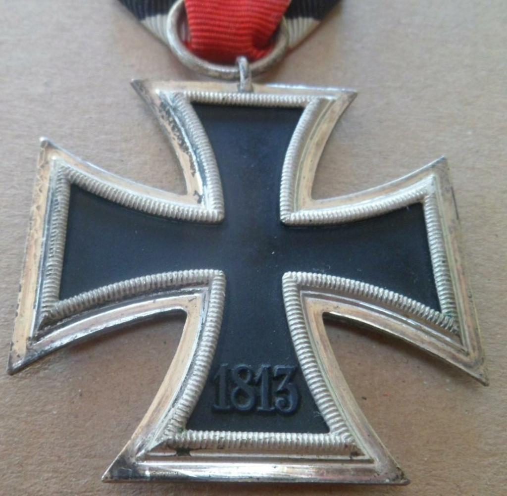 Authentification médailles allemandes WW2 Croix_13