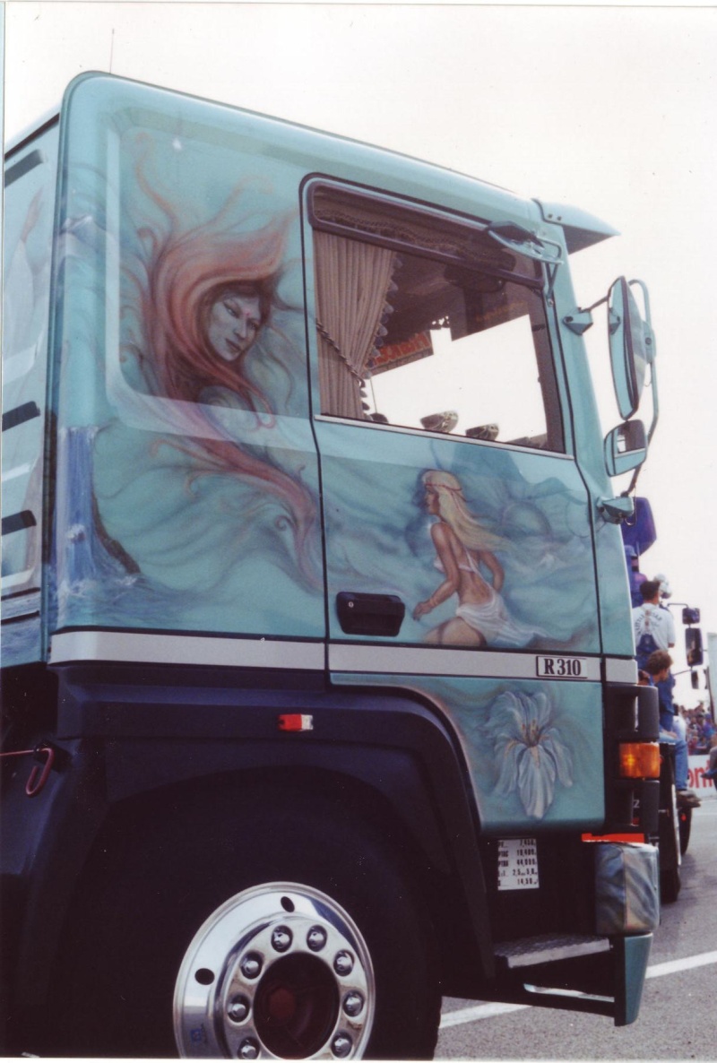 Parade des camions decors castellet 1990 Castel13
