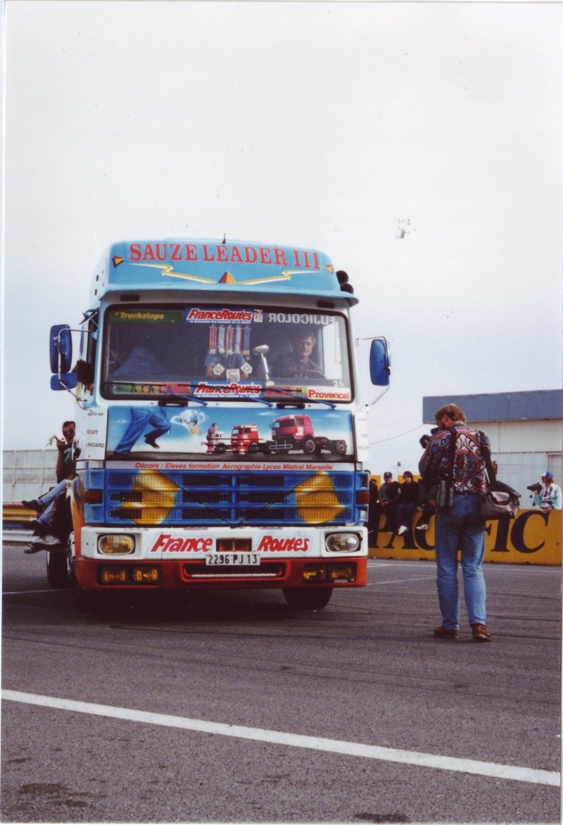 Parade des camions decors castellet 1990 Castel15