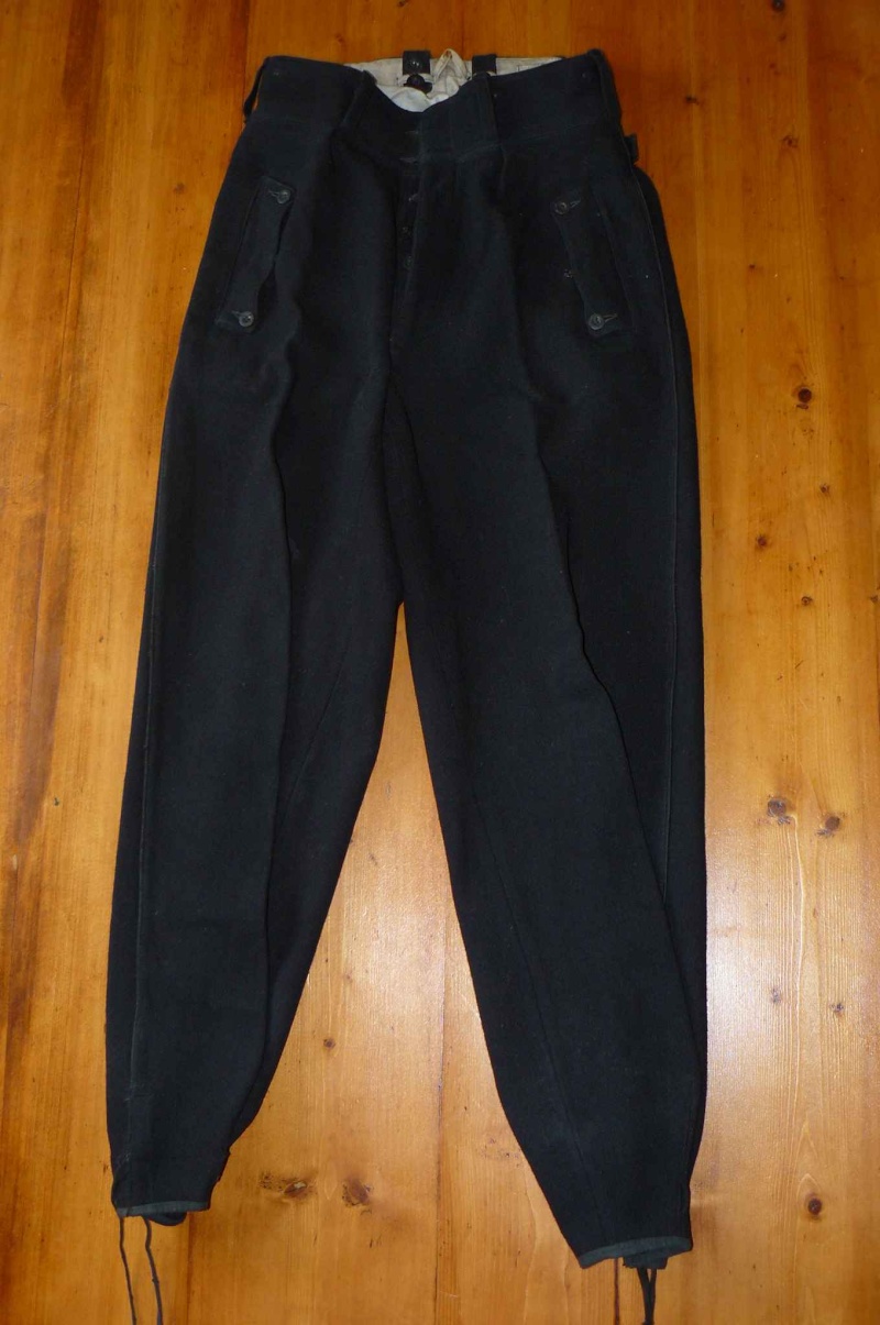 Pantalon de la jeunesse Hitlerienne bataille de Berlin 45 Face49