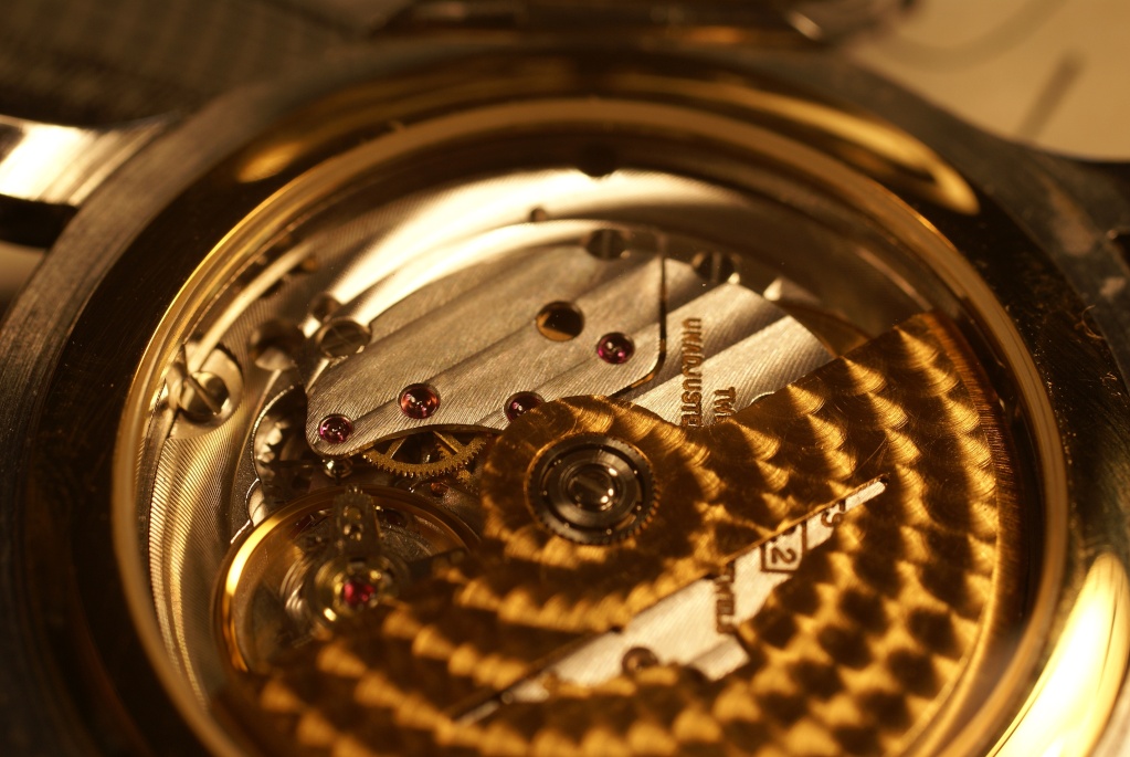 Petite addition à l'article sur le calibre L990 de Longines Dsc04231