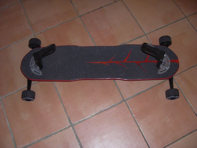 Vends planche de Freeboard - peu servie [Vendue] Cimg3510