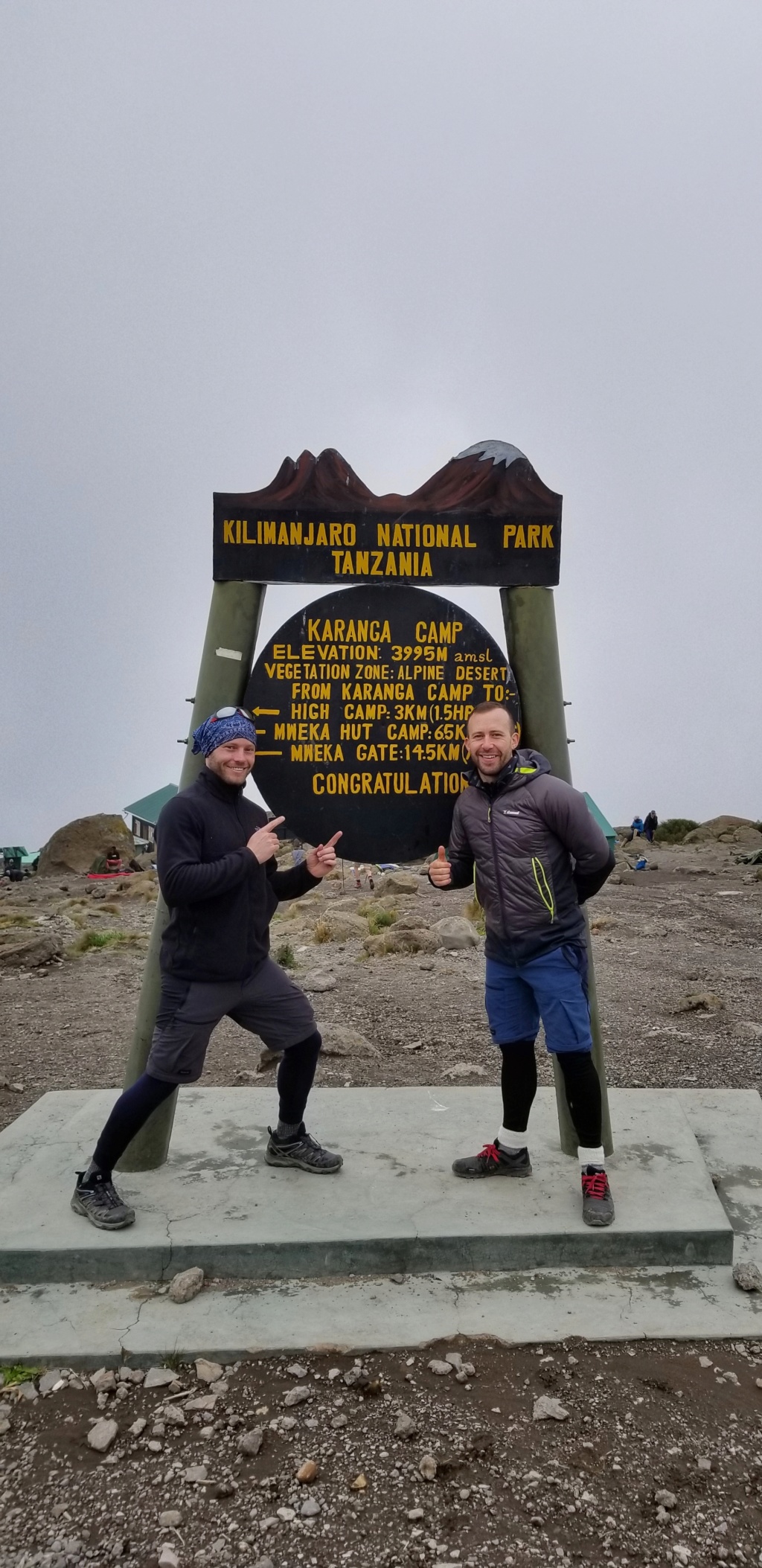 Montée du Kilimanjaro ^5895m 20181256