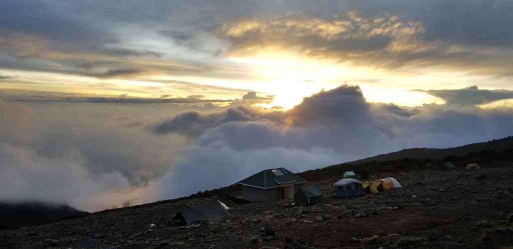 Montée du Kilimanjaro ^5895m 20181259