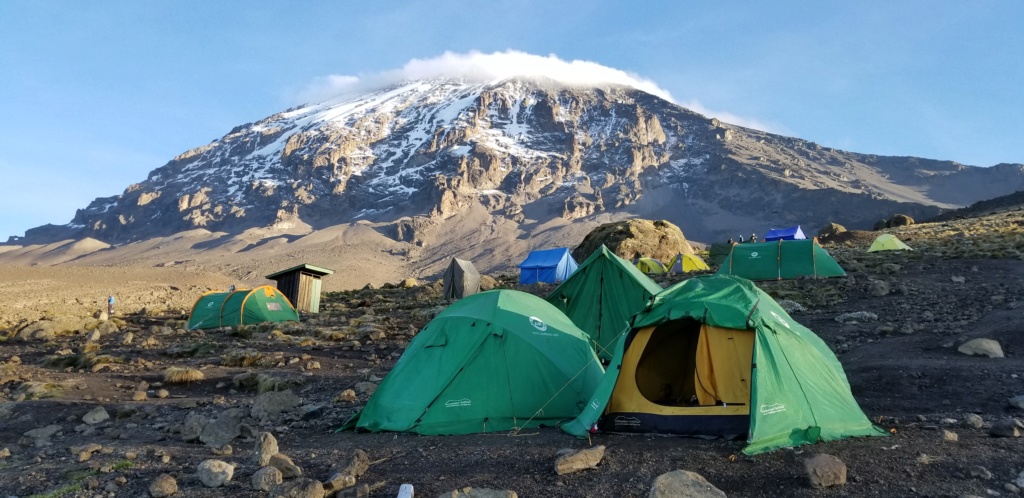 Montée du Kilimanjaro ^5895m 20181260