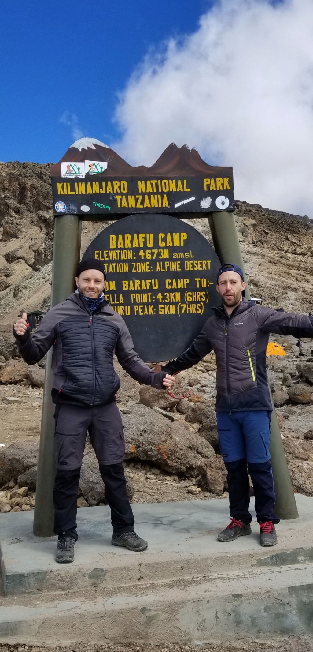 Montée du Kilimanjaro ^5895m 20181269