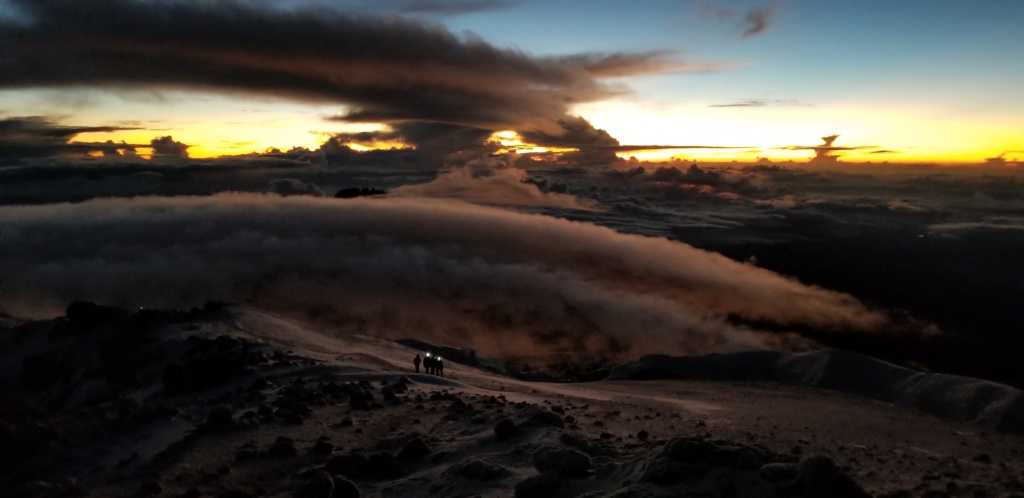 Montée du Kilimanjaro ^5895m 20181274