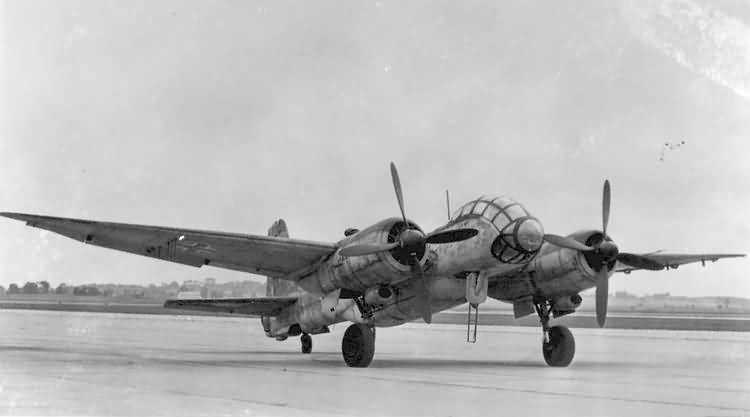 Junkers Ju-388 L-1 "Störtebeker", Mai 1945.... (Special Hobby) Ju388-12