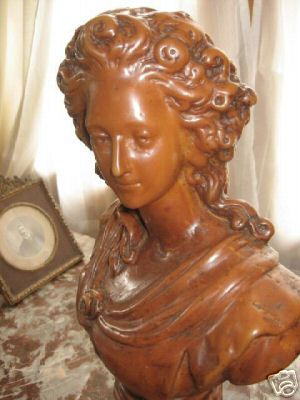 Par Lecomte, buste de Marie-Antoinette ou de Madame Elisabeth? B745_110