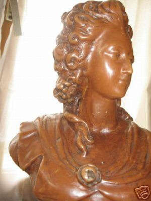 Par Lecomte, buste de Marie-Antoinette ou de Madame Elisabeth? B77f_110