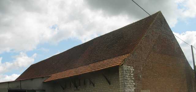 Réfection du toit par Entreprise Nosjean à Pierre de Bresse . B10