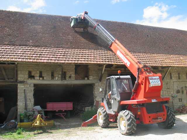Réfection du toit par Entreprise Nosjean à Pierre de Bresse . Img_1511