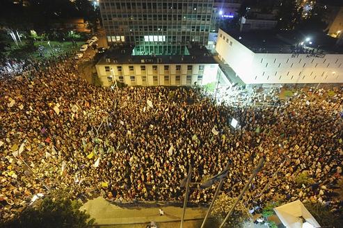 Les indignés de Tel-Aviv Des_di10